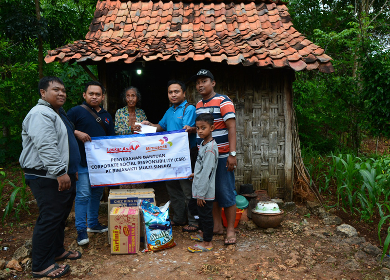 Bimasakti Bantu Para Manula